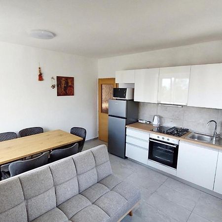 Apartment Sailor Ловран Екстериор снимка